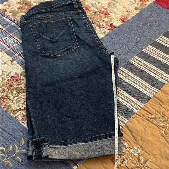 Hudson Amelia Cuffed Knee Short - Picture 4 of 4